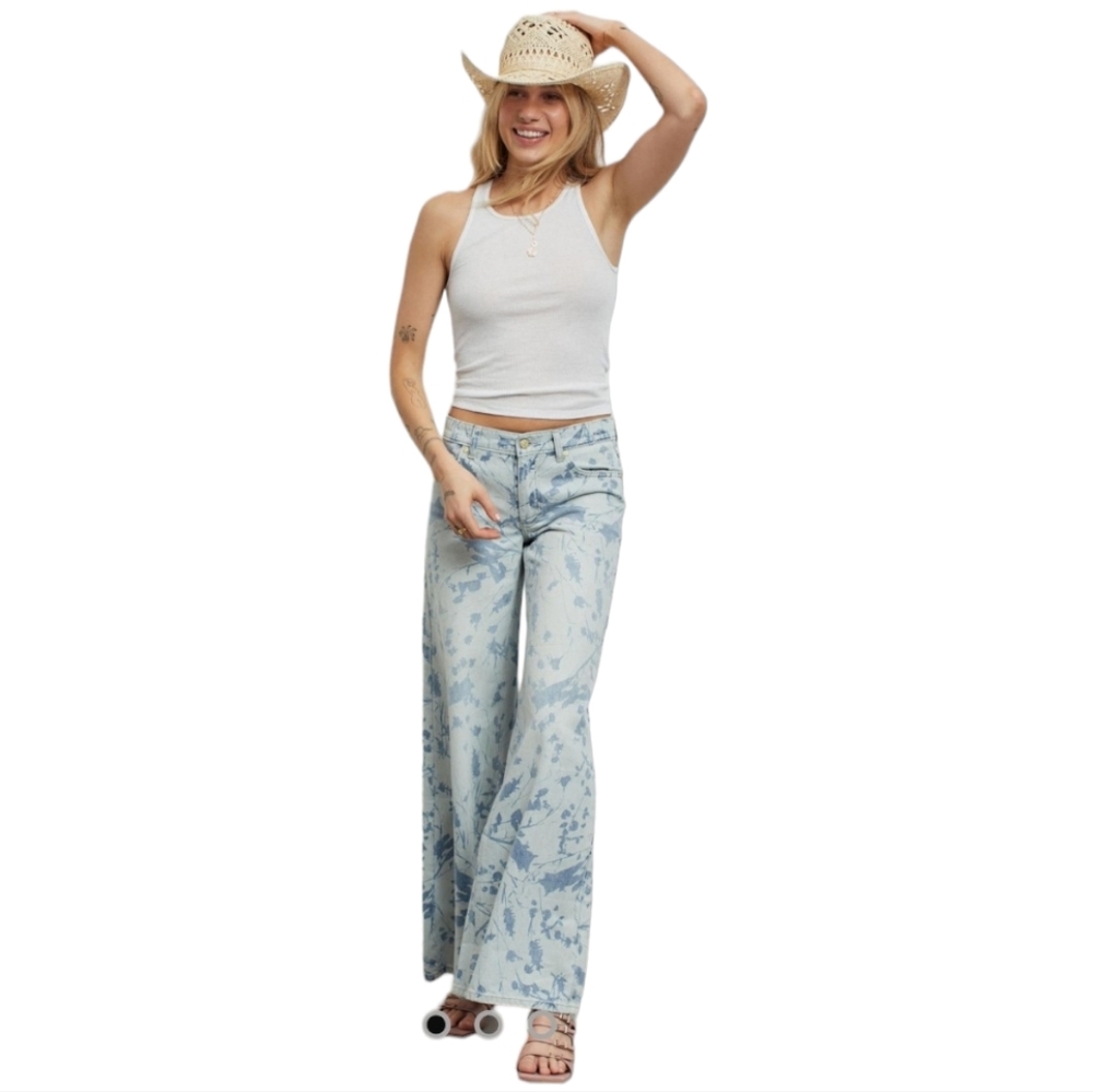 URBAN OUTFITTERS - BDG Low & Wide Jean Floral Print - NWT (size 27)